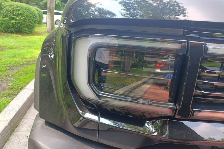 Used BAIC Off-Road BJ40 Electric Drive 2025 Standard Edition Right Front Headlight