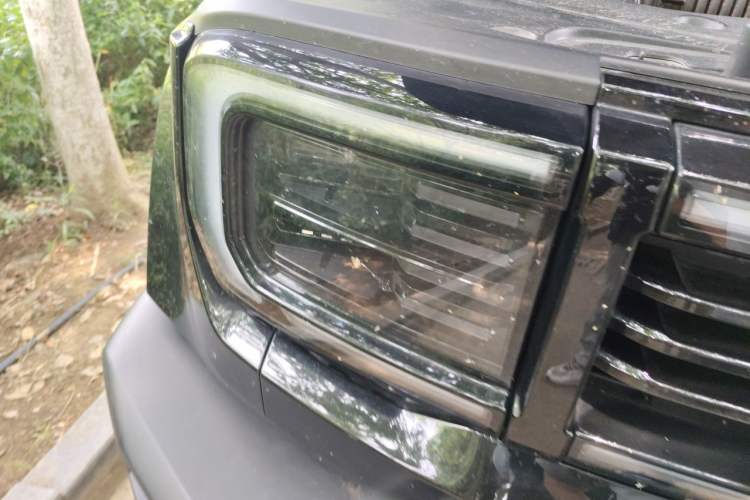 Used BAIC Off-Road BJ40 Electric Drive 2025 Advanced Edition Right Front Headlight