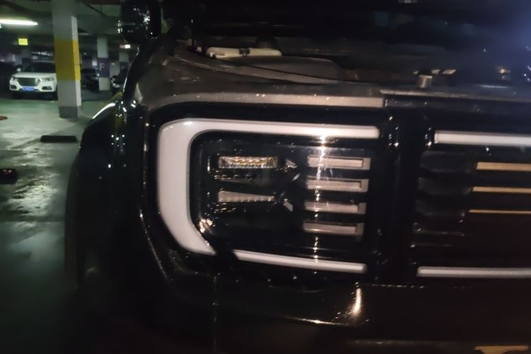 Used BAIC Off-Road BJ40 Electric Drive 2025 Advanced Edition Right Front Headlight