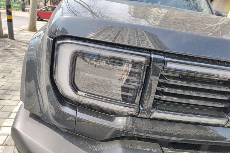 Used BAIC Off-Road BJ40 Electric Drive 2025 Advanced Edition Right Front Headlight