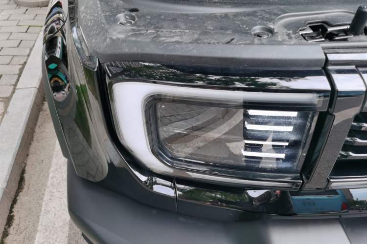Used BAIC Off-Road BJ40 Electric Drive 2025 Standard Edition Right Front Headlight