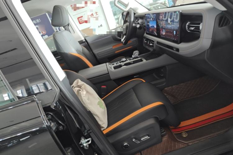 Used BAIC Off-Road BJ40 Electric Drive 2025 Advanced Edition Right Front Seat