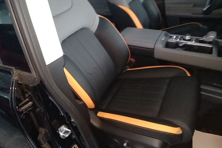 Used BAIC Off-Road BJ40 Electric Drive 2025 Standard Version I Right Front Seat