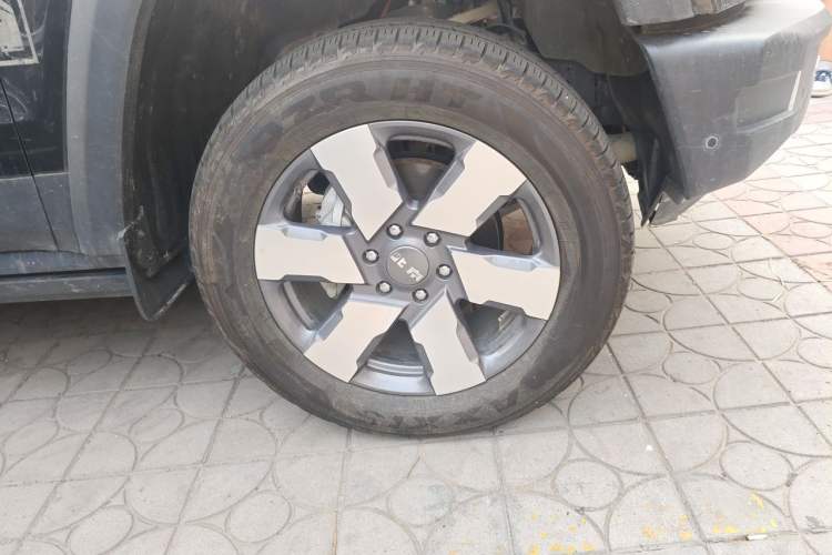 Used BAIC Off-Road BJ40 Electric Drive 2025 Advanced Edition Right Front Wheel Hub