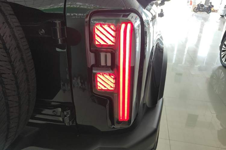 Used BAIC Off-Road BJ40 Electric Drive 2025 Advanced Edition Right Rear Taillight