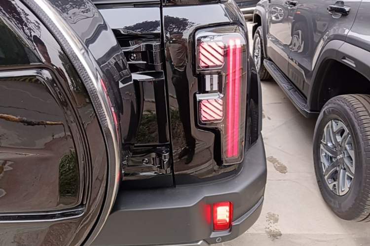 Used BAIC Off-Road BJ40 Electric Drive 2025 Advanced Edition Right Rear Taillight