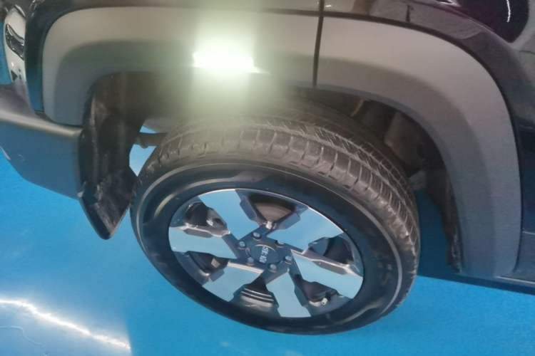 Used BAIC Off-Road BJ40 Electric Drive 2025 Advanced Edition Right Rear Wheel Hub