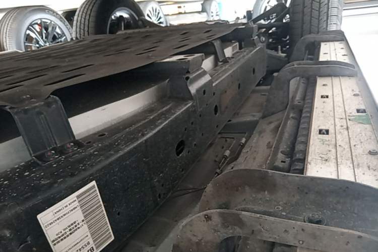 Used BAIC Off-Road BJ40 Electric Drive 2025 Standard Edition Right Side Sill