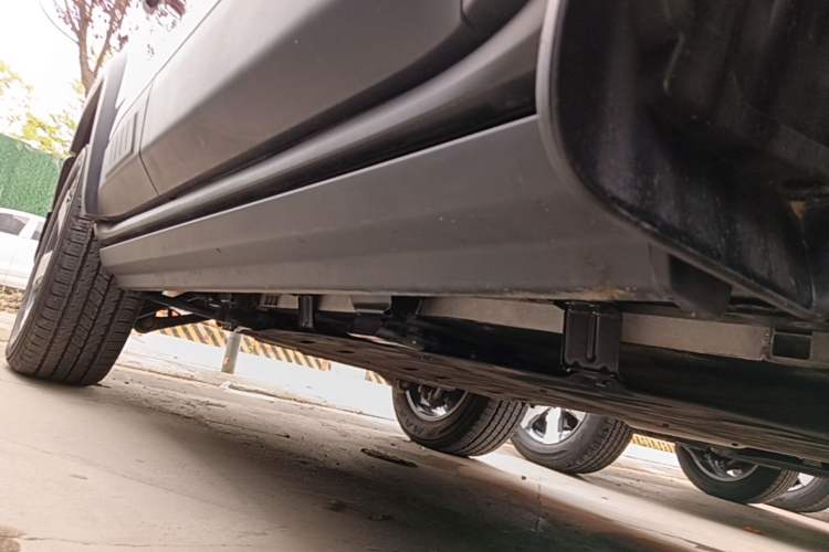 Used BAIC Off-Road BJ40 Electric Drive 2025 Advanced Edition Right Side Sill