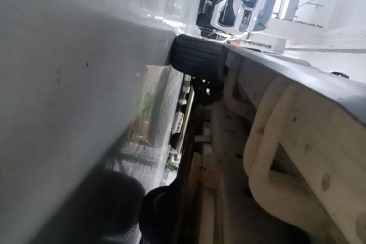 Used BAIC Off-Road BJ40 Electric Drive 2025 Standard Edition Right Side Sill