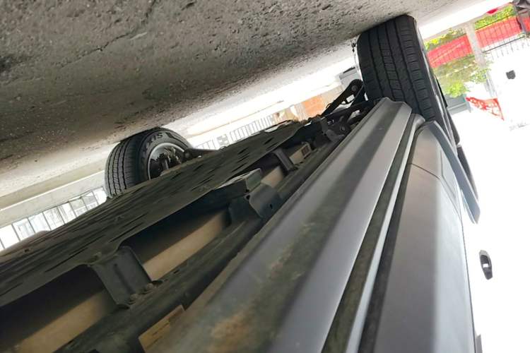Used BAIC Off-Road BJ40 Electric Drive 2025 Advanced Edition Right Side Sill