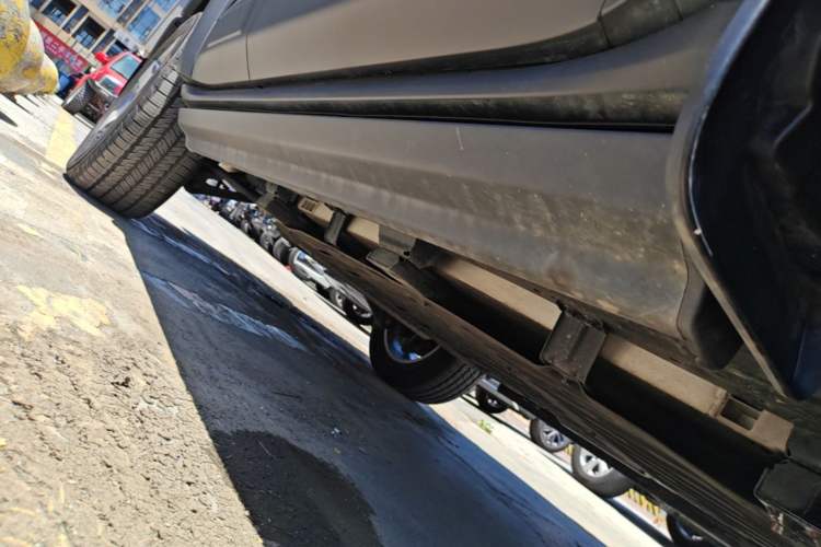 Used BAIC Off-Road BJ40 Electric Drive 2025 Advanced Edition Right Side Sill