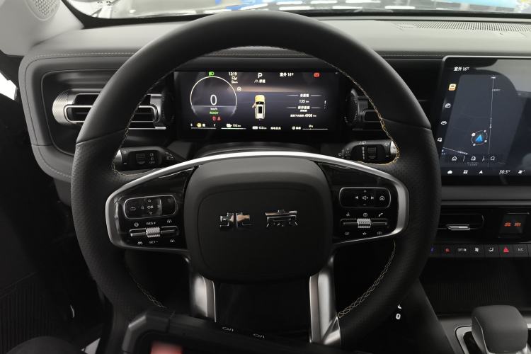 Used BAIC Off-Road BJ40 Electric Drive 2025 Standard Edition Steering Wheel