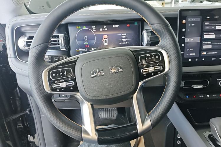 Used BAIC Off-Road BJ40 Electric Drive 2025 Standard Edition Steering Wheel