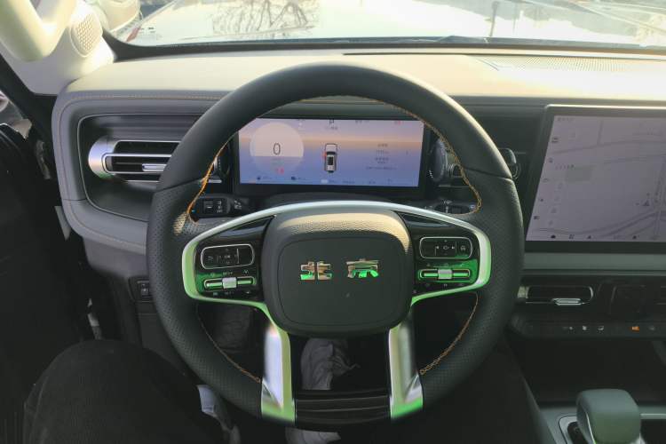 Used BAIC Off-Road BJ40 Electric Drive 2025 Advanced Edition Steering Wheel