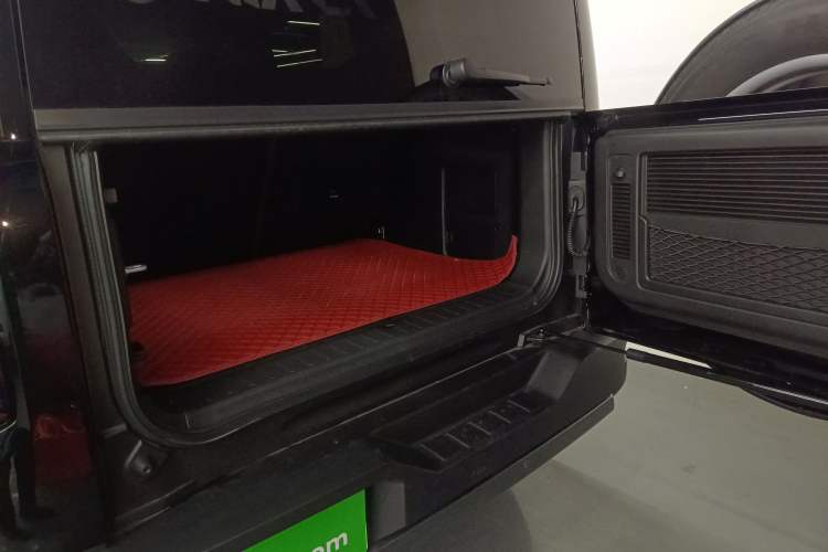 Used BAIC Off-Road BJ40 Electric Drive 2025 Standard Edition Trunk
