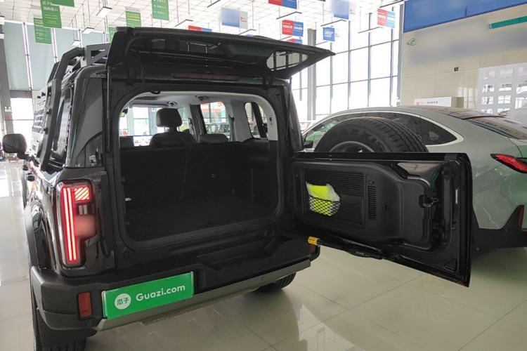 Used BAIC Off-Road BJ40 Electric Drive 2025 Advanced Edition Trunk