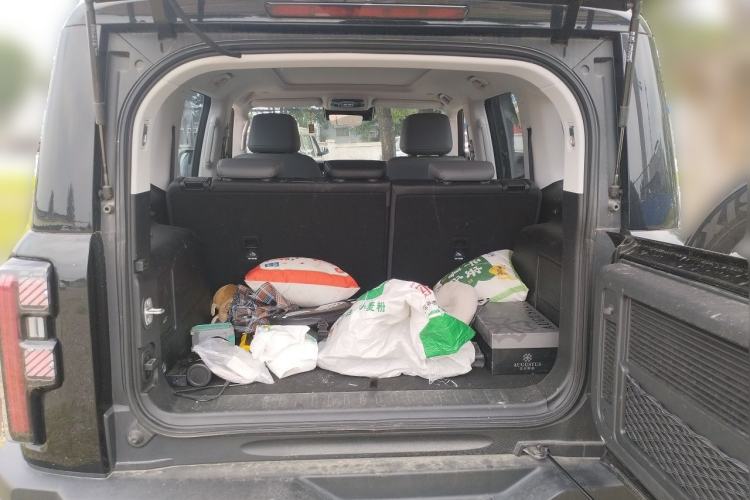 Used BAIC Off-Road BJ40 Electric Drive 2025 Standard Edition Trunk