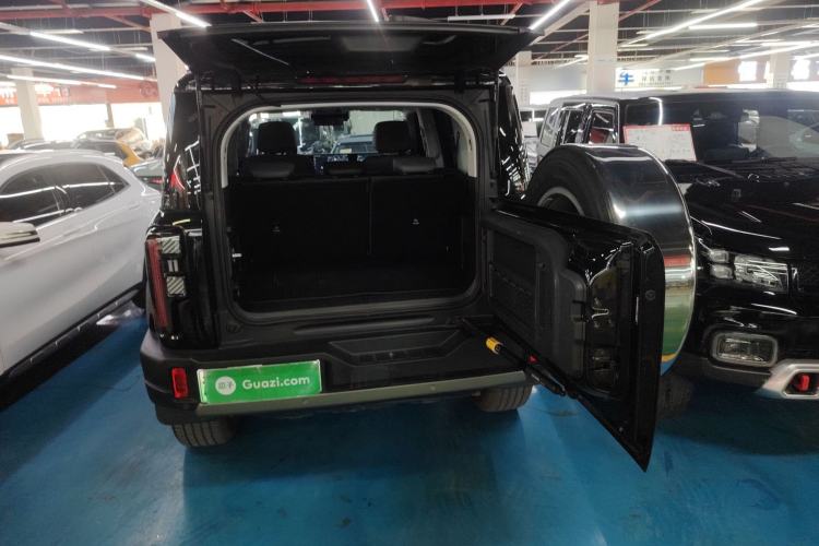 Used BAIC Off-Road BJ40 Electric Drive 2025 Advanced Edition Trunk