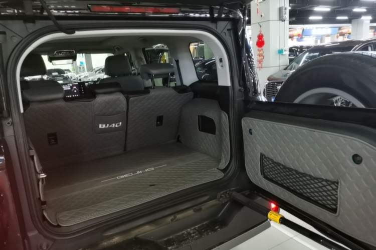 Used BAIC Off-Road BJ40 Electric Drive 2025 Advanced Edition Trunk