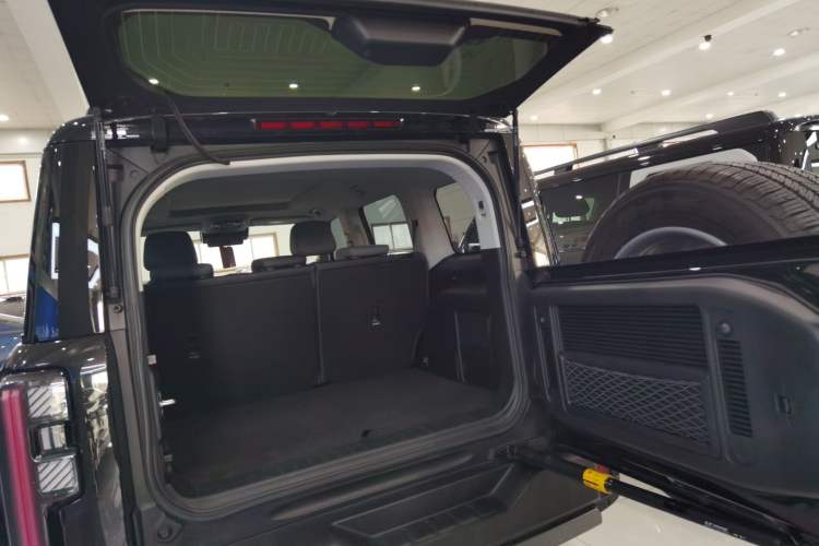 Used BAIC Off-Road BJ40 Electric Drive 2025 Advanced Edition Trunk