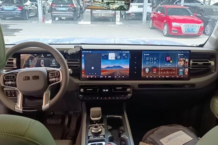 Used BAIC Off-Road BJ40 Electric Drive 2025 Advanced Edition Center Console