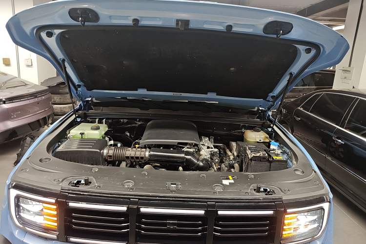 Used BAIC Off-Road BJ40 Electric Drive 2025 Advanced Edition Engine Bay