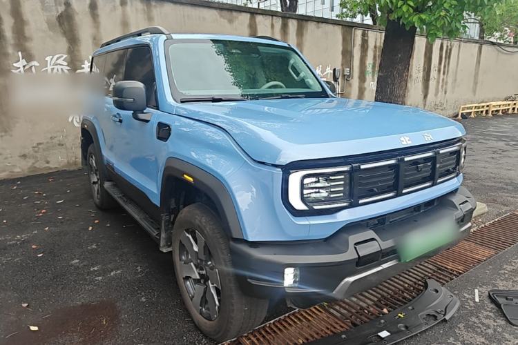Used BAIC Off-Road BJ40 Electric Drive 2025 Standard Edition Front Right 45 Deg