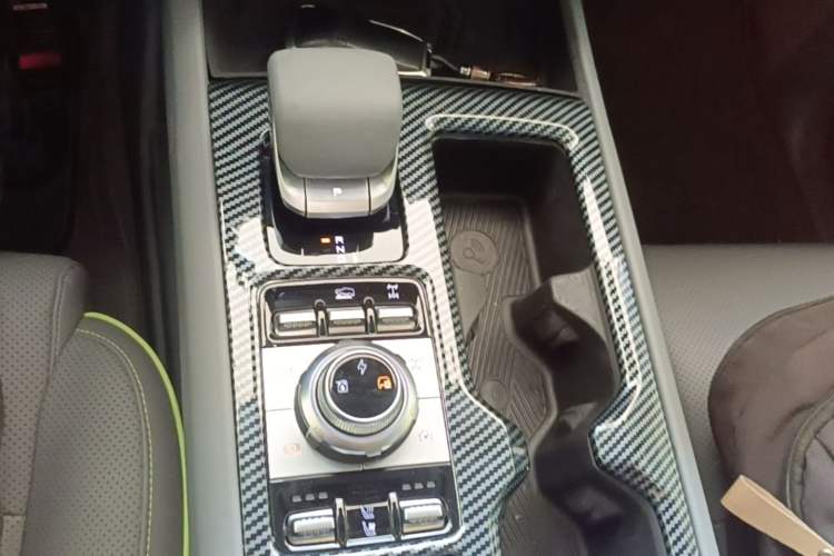 Used BAIC Off-Road BJ40 Electric Drive 2025 Advanced Edition Gear Lever