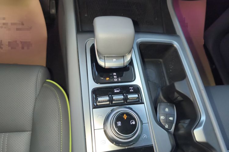 Used BAIC Off-Road BJ40 Electric Drive 2025 Advanced Edition Gear Lever
