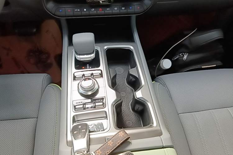Used BAIC Off-Road BJ40 Electric Drive 2025 Advanced Edition Gear Lever