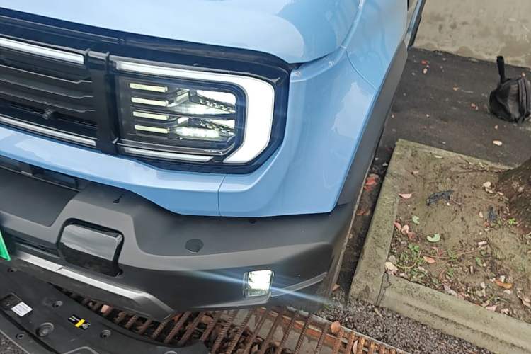 Used BAIC Off-Road BJ40 Electric Drive 2025 Standard Edition Left Front Headlight