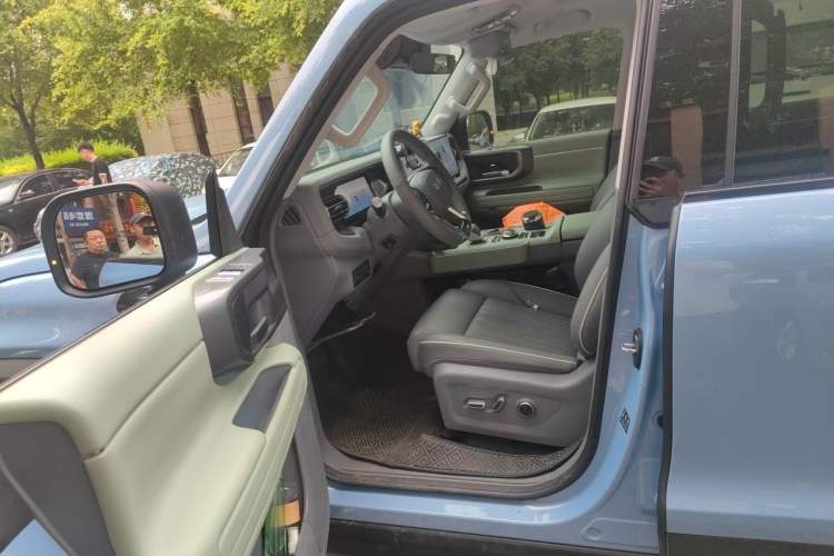 Used BAIC Off-Road BJ40 Electric Drive 2025 Standard Edition Left Front Seat
