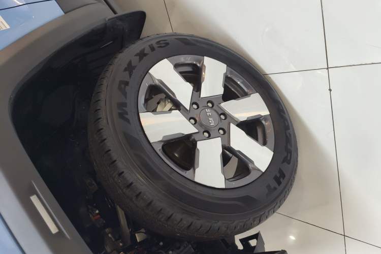 Used BAIC Off-Road BJ40 Electric Drive 2025 Advanced Edition Left Front Wheel Hub