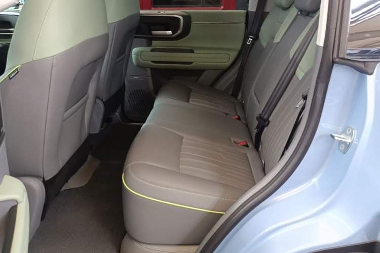Used BAIC Off-Road BJ40 Electric Drive 2025 Advanced Edition Left Rear Seat