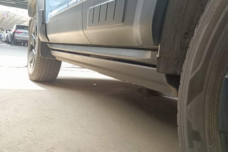 Used BAIC Off-Road BJ40 Electric Drive 2025 Advanced Edition Left Side Sill