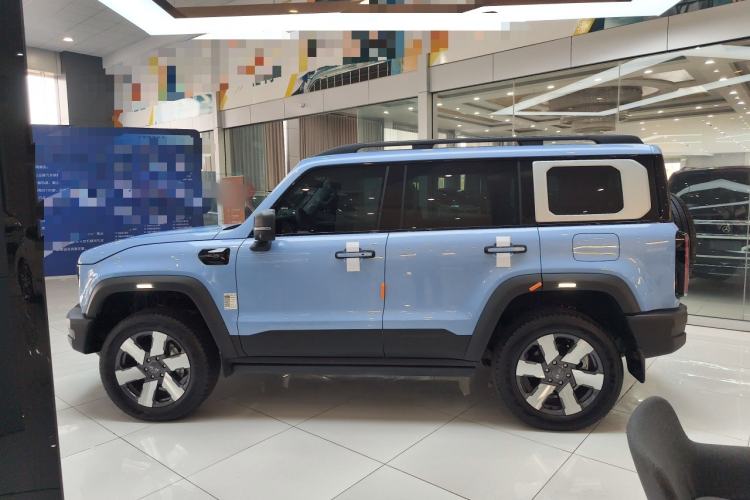 Used BAIC Off-Road BJ40 Electric Drive 2025 Advanced Edition Left Side