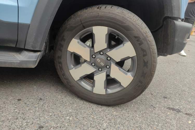 Used BAIC Off-Road BJ40 Electric Drive 2025 Standard Edition Right Front Wheel Hub
