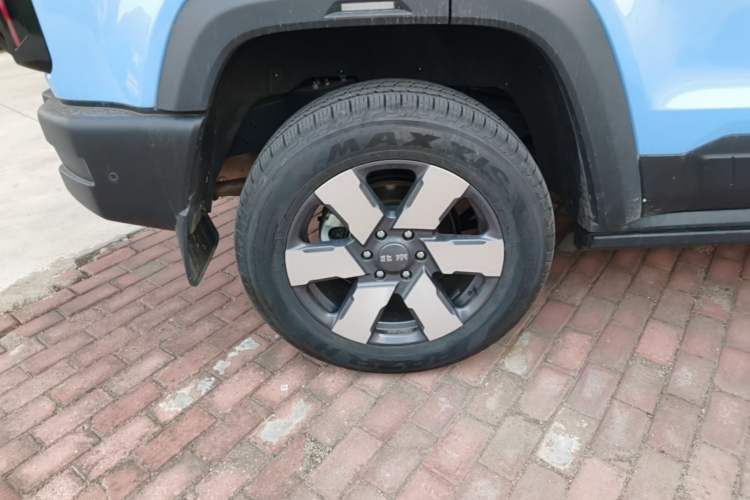 Used BAIC Off-Road BJ40 Electric Drive 2025 Standard Edition Right Rear Wheel Hub