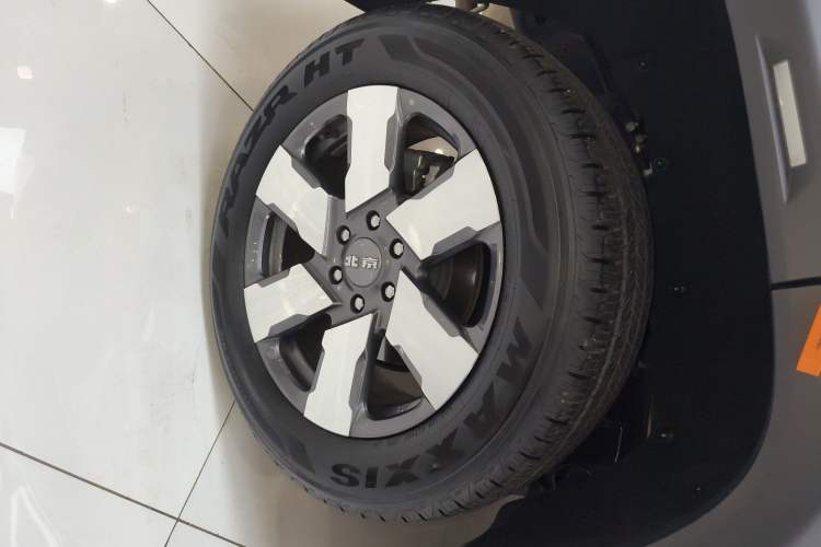 Used BAIC Off-Road BJ40 Electric Drive 2025 Advanced Edition Right Rear Wheel Hub