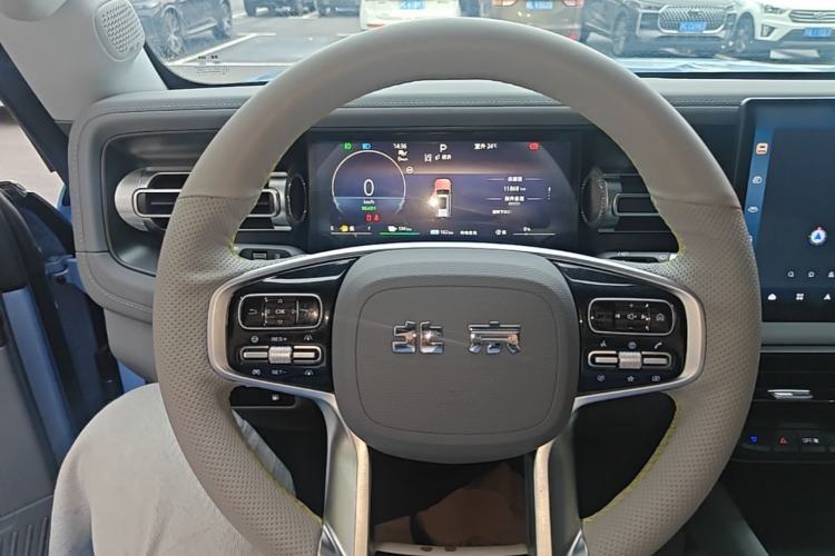 Used BAIC Off-Road BJ40 Electric Drive 2025 Standard Edition Steering Wheel