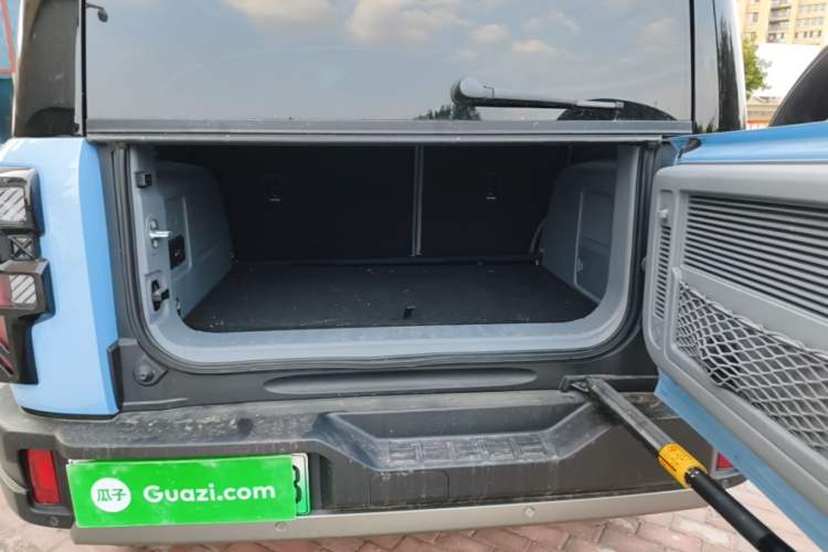 Used BAIC Off-Road BJ40 Electric Drive 2025 Standard Edition Trunk