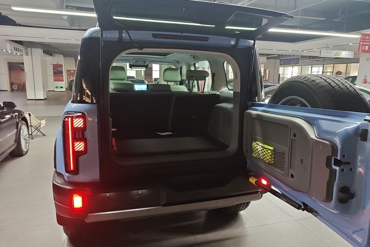 Used BAIC Off-Road BJ40 Electric Drive 2025 Advanced Edition Trunk