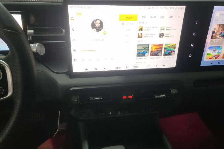 Used BAIC Off-Road BJ40 Electric Drive 2025 Advanced Edition Audio And AC Panel