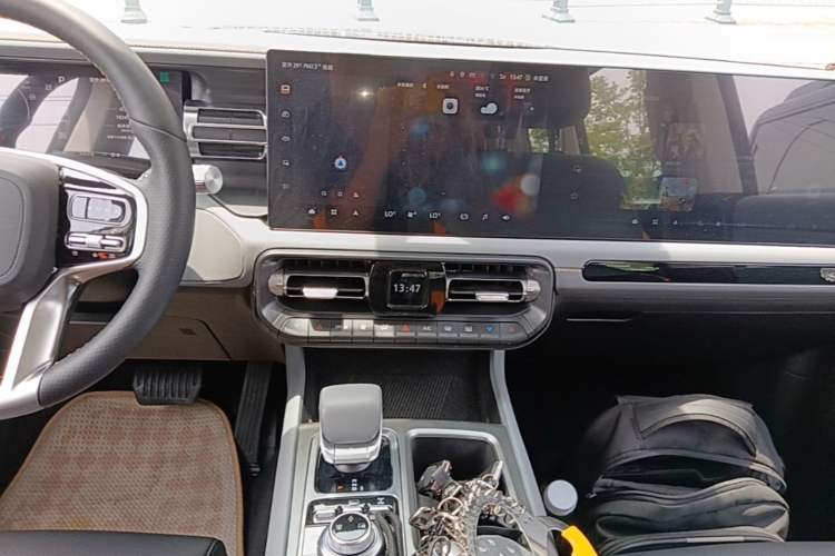 Used BAIC Off-Road BJ40 Electric Drive 2025 Standard Edition Audio And AC Panel