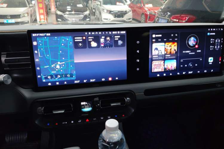 Used BAIC Off-Road BJ40 Electric Drive 2025 Advanced Edition Audio And AC Panel