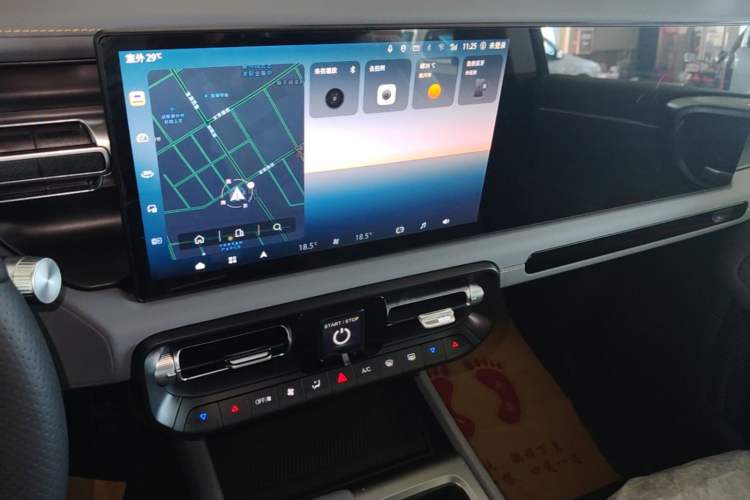 Used BAIC Off-Road BJ40 Electric Drive 2025 Standard Edition Audio And AC Panel