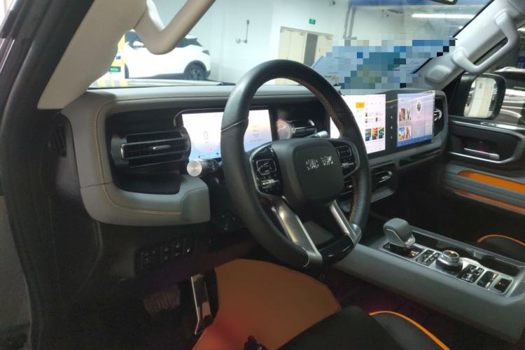Used BAIC Off-Road BJ40 Electric Drive 2025 Advanced Edition Center Console