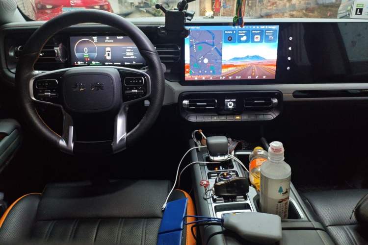 Used BAIC Off-Road BJ40 Electric Drive 2025 Advanced Edition Center Console
