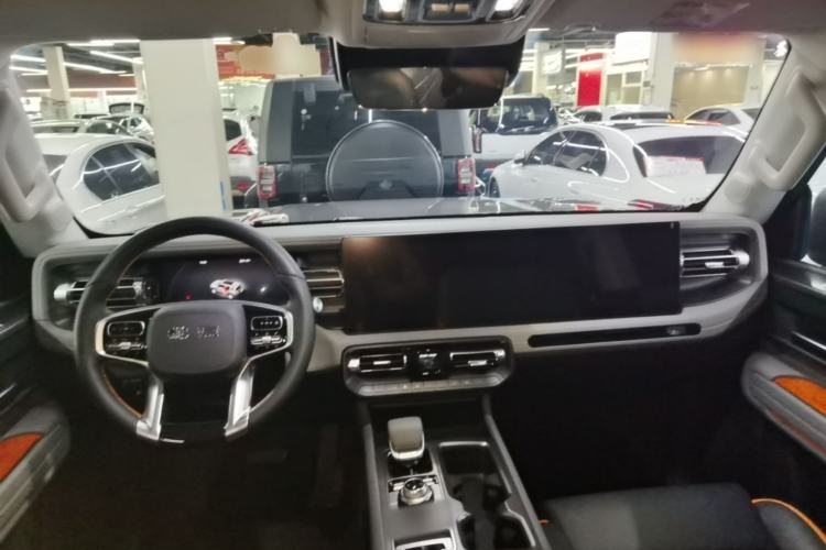 Used BAIC Off-Road BJ40 Electric Drive 2025 Standard Edition Center Console